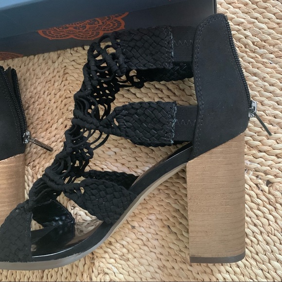 NWT Black Carlos Santana heels size 8 - Picture 6 of 9